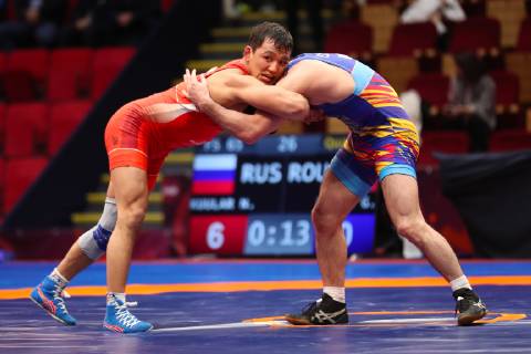 Wrestling European Championships 2019 08.04.2019 Bucharest Freestyle Day One 65kg Freestyle Nachyn Sergeevitch KUULAR red RUS vs George BUCUR blue ROU