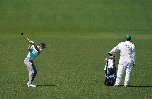 Jordan Spieth hits on the 8th fairway during a practice round before the 2019 Masters Tournament at Augusta National Golf Club in Augusta, Georgia, on April 9, 2019.  AUG20190409304 KEVINxDIETSCH