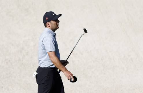 Francesco Molinari of Italy walks with his putter on the 13th green at practice on the Wednesday before the 2019 Masters Tournament at Augusta National Golf Club in Augusta, Georgia, on April 10, 2019.  AUG20190410106 JOHNxANGELILLO