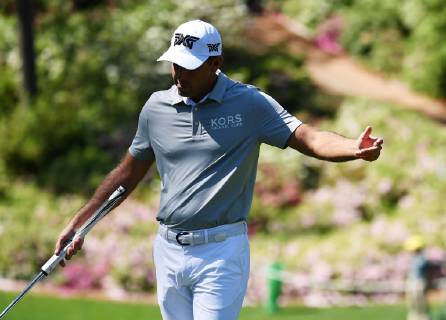 Charl Schwartzel reacts after a putt while at practice on the Wednesday before the 2019 Masters Tournament at Augusta National Golf Club in Augusta, Georgia, on April 10, 2019.  AUG20190410905 KEVINxDIETSCH