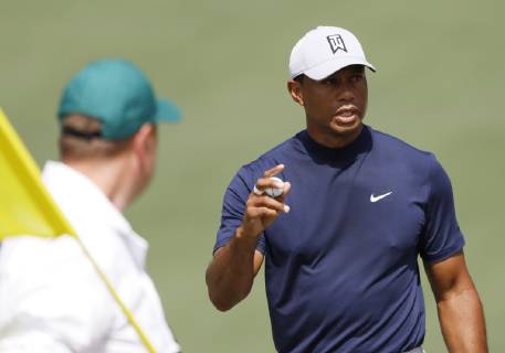 Tiger Woods makes birdie on the 2nd hole in the first round at the 2019 Masters Tournament at Augusta National Golf Club in Augusta, Georgia, on April 11, 2019.  AUG20190411139 JOHNxANGELILLO