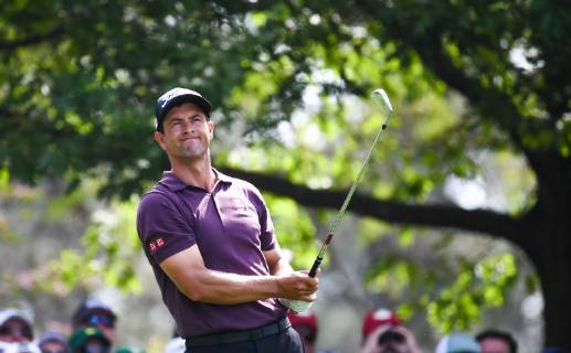 Adam Scott watches his shot from the fourth tee during the first round of the Masters Tournament at Augusta National Golf Club in Augusta, Georgia, on April 11, 2019.  AUG20190411323 KEVINxDIETSCH