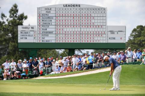 Francesco Molinari putts on the 17th green during the second round of the Masters Tournament at Augusta National Golf Club in Augusta, Georgia, on April 12, 2019.  AUG20190412333 KEVINxDIETSCH