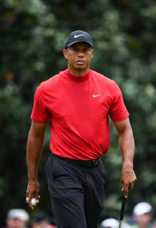 Tiger Woods walks off the first green during the final round of the Masters Tournament at Augusta National Golf Club in Augusta, Georgia, on April 14, 2019.  AUG20190414322 KEVINxDIETSCH