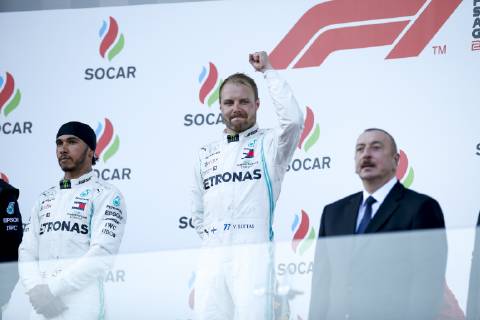 Formel 1, GP Aserbaidschan, Sieger Valtteri Bottas Motorsports: FIA Formula One World Championship WM Weltmeisterschaft 2019, Grand Prix of Azerbaijan, 44 Lewis Hamilton (GBR, Mercedes AMG Petronas Motorsport), 77 Valtteri Bottas (FIN, Mercedes AMG Petronas Motorsport), Baku Azerbaijan