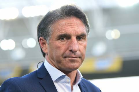 28 04 2019 xmeix Football 1 Bundesliga TSG 1899 Hoffenheim VfL Wolfsburg emspor v l Bruno Labbadia Trainer VfL Wolfsburg DFL regulations prohibit any use of photographs as image sequences and or quasi video 1 Fussball Bundesliga TSG 1899 Hoffenheim VfL Wolfsburg Sinsheim Copyright: xEIBNER Meiserx EP_MEIS