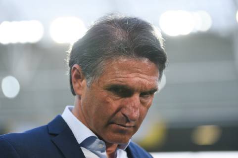 28 04 2019 xmeix Football 1 Bundesliga TSG 1899 Hoffenheim VfL Wolfsburg emspor v l Bruno Labbadia Trainer VfL Wolfsburg DFL regulations prohibit any use of photographs as image sequences and or quasi video 1 Fussball Bundesliga TSG 1899 Hoffenheim VfL Wolfsburg Sinsheim Copyright: xEIBNER Meiserx EP_MEIS