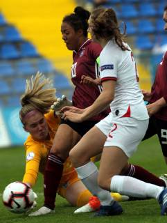 05.05.2019 Albena(Bulgaria) England-Germany UEFA U17 U 17 Under 17 European Championship EM Europameisterschaft women s football Gia Corley(C)Germany,Emily Orman(L)England : 