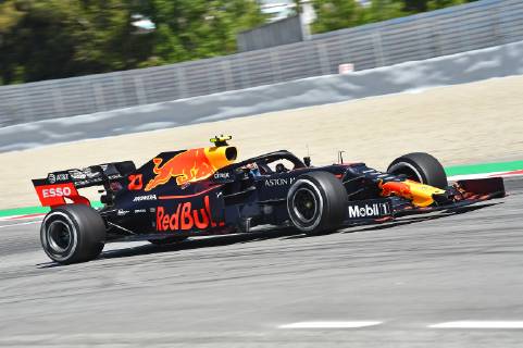 10 05 2019 xekx FIA Formula 1 Grand Prix of Spain 2019 Free Practice emspor Pierre Gasly Aston Martin Red Bull Racing DFL DFB REGULATIONS PROHIBIT ANY USE OF PHOTOGRAPHS as IMAGE SEQUENCES and or QUASI VIDEO Barcelona eel-fotografie Eberhard Krieger