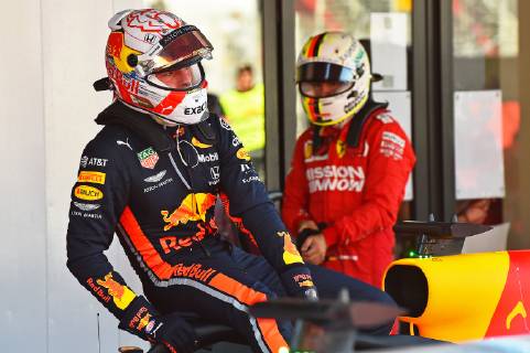 12 05 2019 xekx FIA Formula 1 Grand Prix of Spain 2019 race emspor 3 place Max Verstappen Aston Martin Red Bull Racing in background Sebastian Vettel Ferrari 4 place DFL DFB REGULATIONS PROHIBIT ANY USE OF PHOTOGRAPHS as IMAGE SEQUENCES and or QUASI VIDEO Barcelona eel-fotografie Eberhard Krieger