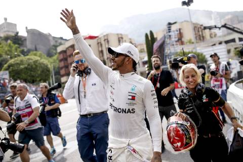 Motorsports: FIA Formula One World Championship, WM, Weltmeisterschaft 2019, Grand Prix of Monaco, 44 Lewis Hamilton (GBR, Mercedes AMG Petronas Motorsport), Angela Cullen (GBR, Mercedes AMG Petronas Motorsport), Monte Carlo Monaco