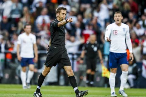GUIMARAES, 06-06-2019, Estadio D. Afonso Henriques , UEFA Nations League Semi Final. referee Clement Turpin during the game Netherlands - England Netherlands - England x3610749x Copyright: