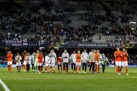 GUIMARAES, 06-06-2019, Estadio D. Afonso Henriques , UEFA Nations League Semi Final. Dutch players thanking fans during the game Netherlands - England Netherlands - England x3611442x Copyright: