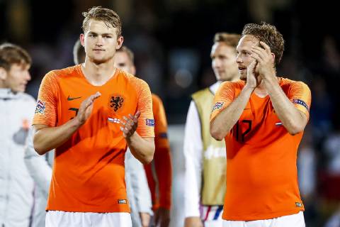 GUIMARAES, 06-06-2019, Estadio D. Afonso Henriques , UEFA Nations League Semi Final. (Left-right) Netherlands player Matthijs de Ligt, Netherlands player Daley Blind thanking fans during the game Netherlands - England Netherlands - England x3611500x Copyright: