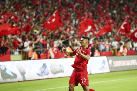 Fußball, EM Quali, Türkei - Frankreich Turkey™s Kaan Ayhan celebrate his goal with his team mates during Euro 2020 group H qualifying soccer match between Turkey and France at the Konya City Stadium in Konya, Turkey, June 8, 2019.  Copyright: AlpxErenxKaya 16395242