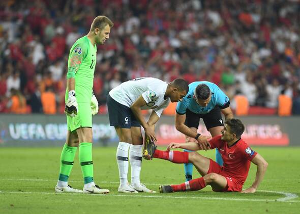 Sport Bilder des Tages France™s Kylian Mbappe Lottin and Turkey™d Dorukhan Tokoz during Euro 2020 group H qualifying soccer match between Turkey and France at the Konya City Stadium in Konya, Turkey, June 8, 2019.  Copyright: AbdurrahmanxAntakyali 16395400