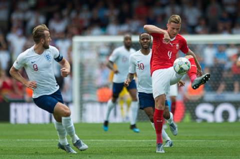 Guimaraes, Portugal, 09 06 2019, UEFA Nations League, 3 Place, Switzerland England, Harry Kane England and Nico Elvedi Switzerland battle for the ball Defodi 09 531 002166 Defodi-531