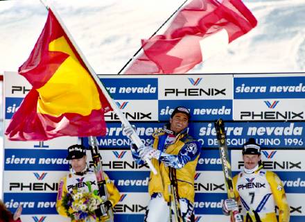 Ski WORLD 1996, RTL men Urs KAELIN SUI , Alberto TOMBA ITA , Michael von GRUENIGEN SUI SKI ALPIN SAISON 95 96 WM 1996 Sierra Nevada Giant Slalom men 13 02 1996 Urs KAELIN SUI li , Alberto TOMBA ITA middle and Michael von GRUENIGEN SUI right Sierra Nevada Spain