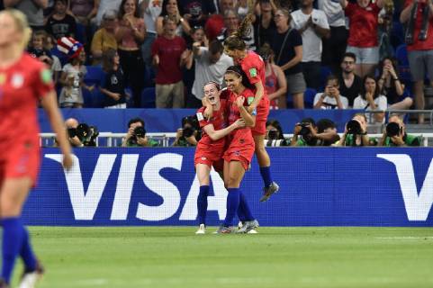 Joie de Alex Morgan (etats unis) et de ses coequipieres FOOTBALL : Angleterre vs Etats-Unis - Coupe du monde de Football Feminin 1 2 finale - 02 07 2019 FredericChambert Panoramic