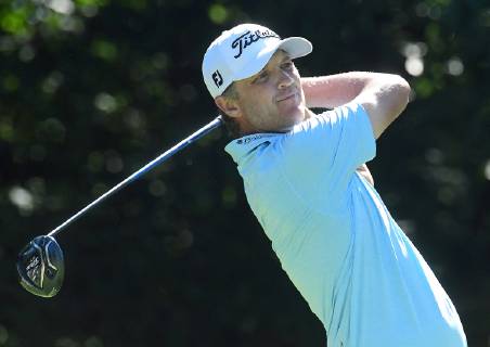 SILVIS, IL - JULY 12: Matt Jones hits his tee shot on the 2 hole during the second round of the John Deere Classic Golf Tournament at TPC Deere Run on July 12, 2019, at Silvis, IL. (Photo by Keith Gillett Icon Sportswire) GOLF: JUL 12 PGA, Golf Herren - John Deere Classic Icon1907012017