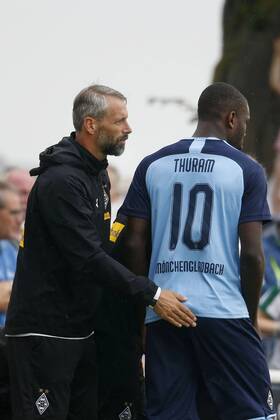 Straelen, Germany, Preparatory match, Borussia Mönchengladbach vs Angers SCO 2 1 on 27 7 2019 in the stadium at Römerstraße in Straelen Coach Marco ROSE MG li and Marcus THURAM MG re