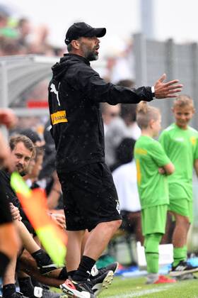 football 1 Bundesliga season 2019 2020 test match SCO Angers vs Borussia Mönchengladbach , 27 07 2019, Römerstadion Straelen, Marco Rose, coach, Borussia Mönchengladbach, Aktion, Einzelbild, DFL regulations prohibit any use of photographs as image sequences and or quasi video