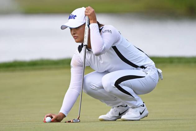 AURORA, ON - AUGUST 25: Jin Young Ko (KOR) lines up a putt on the 2nd green during the final round of the LPGA, Golf Damen - CP Women s Open on August 25, 2019 at Magna Golf Club in Aurora, ON. (Photo by Gerry Angus Icon Sportswire) GOLF: AUG 25 LPGA - CP Women s Open Icon19082515