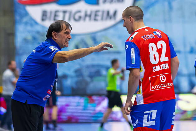 Bietigheim, Germany 25 August 2019 2 BL 19 20 SG BBM Bietigheim vs ThSV Eisenach vs li Trainer Sead Hasanefendic Eisenach , Ivan Snajder Eisenach Bietigheim Egetrans Arena Baden Württemberg Germany