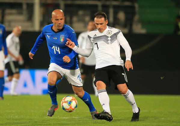 07 10 2019, DFB All Stars vs Azzuri Legends, Sportpark Ronhof Fuerth, football, sport, in picture Luigi Di Bagio Azzuri All Stars vs Piotr Trochowski DFB All Stars