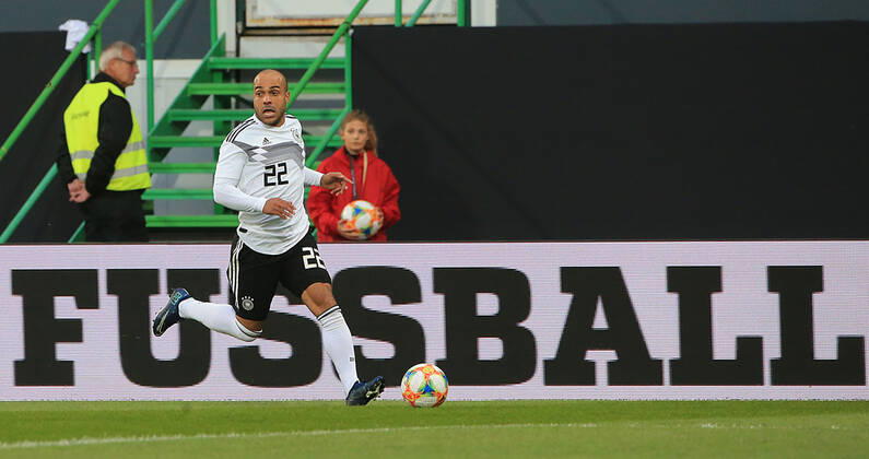 07 10 2019, DFB All Stars vs. Azzuri Legends, Sportpark Ronhof Fuerth, football, sport, David Odonkor DFB All Stars in picture