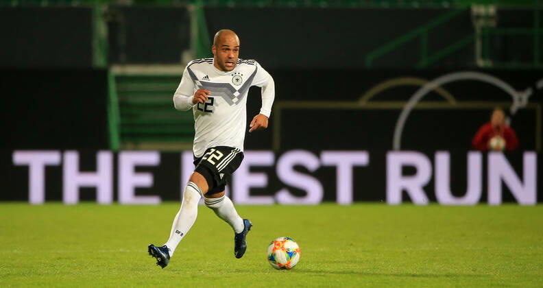 07 10 2019, DFB All Stars vs. Azzuri Legends, Sportpark Ronhof Fuerth, football, sport, David Odonkor DFB All Stars in picture
