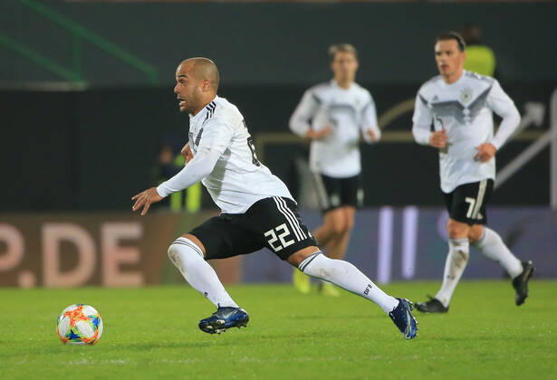 07 10 2019, DFB All Stars vs. Azzuri Legends, Sportpark Ronhof Fuerth, football, sport, David Odonkor DFB All Stars in picture