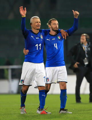 07 10 2019, DFB All Stars vs. Azzuri Legends, Sportpark Ronhof Fuerth, football, sport, in picture Fabrizio Ravanelli Azzuri All Stars and Federico Balzaretti Azzuri All Stars