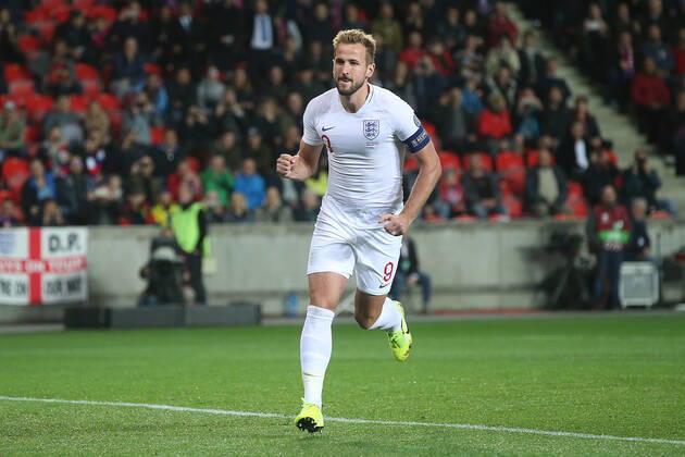 Fußball, EM Quali, Tschechien - England Czech Republic v England UEFA EURO, EM, Europameisterschaft,Fussball 2020 Qualifiers Harry Kane of England celebrates scoring his sides 1st goal from the penalty spot during the UEFA Euro 2020 Qualifiers match at Sinobo Stadium, Prague Content Not Available For UK Newspapers Copyright: xPaulxChestertonx FIL-13738-0043