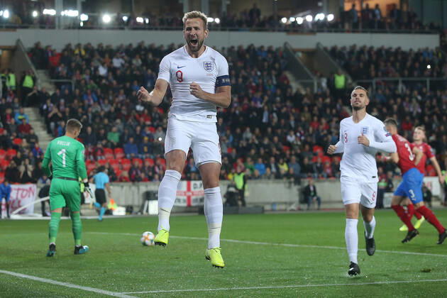 Fußball, EM Quali, Tschechien - England Czech Republic v England UEFA EURO, EM, Europameisterschaft,Fussball 2020 Qualifiers Harry Kane of England celebrates scoring his sides 1st goal from the penalty spot during the UEFA Euro 2020 Qualifiers match at Sinobo Stadium, Prague Content Not Available For UK Newspapers Copyright: xPaulxChestertonx FIL-13738-0049