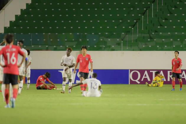 Sub 17 República da Korea e França GOIÂNIA, GO - 30.10.2019: SUB 17 REPÚBLICA DA KOREA E FRANÇA - Republic of Korea Final (1) and (3) France during FIFA U17, U 17 World Cup group stage. Serrinha Stadium in Goiânia, GO. (Photo: Reinaldo Reginato Fotoarena) x1822650x  ReinaldoxReginato