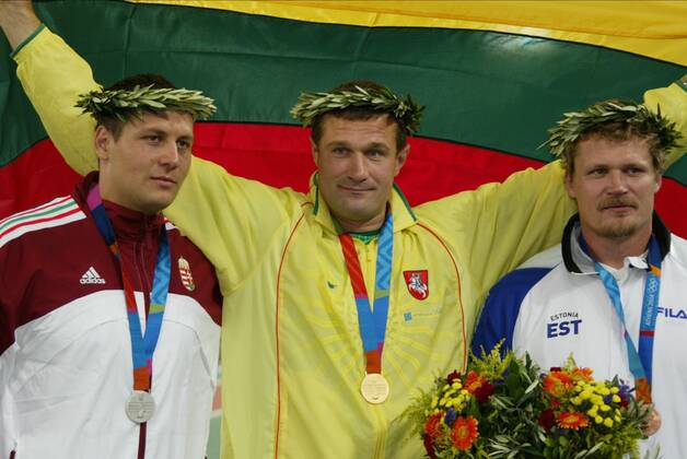 Virgillijus Alekna, Robert Fazekas &amp; Aleksander Tammert Mens Discus Mens Discus Athens, Greece 24 August 2004  Copyright: MaryxEvansxAllstarxPaulxMcfegan 12153410