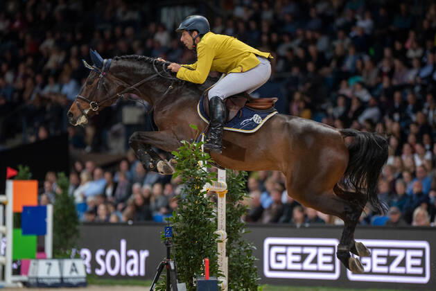 Yuri Mansur BRA on Alfons Ra Germany, Stuttgart, 17 11 2019, Stuttgart German Master 2019 Longines FEI Jumping World Cup 2019 2020, Grand Prix of Stuttgart, jumping competition with jump-off, Hans Martin Schleyer Halle