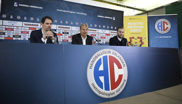 20 11 2019 Handball 1 Bundesliga Season 2019 2020 HC Erlangen HCE Press conference Press event Media event Announcement Michael Haaß as new head coach for the coming season from left Rene Selke Managing Director HC Erlangen HCE Dr Carsten Bissel Chairman of the Supervisory Board of HC Erlangen Kevin Schmidt Sports Director HC Erlangen HCE