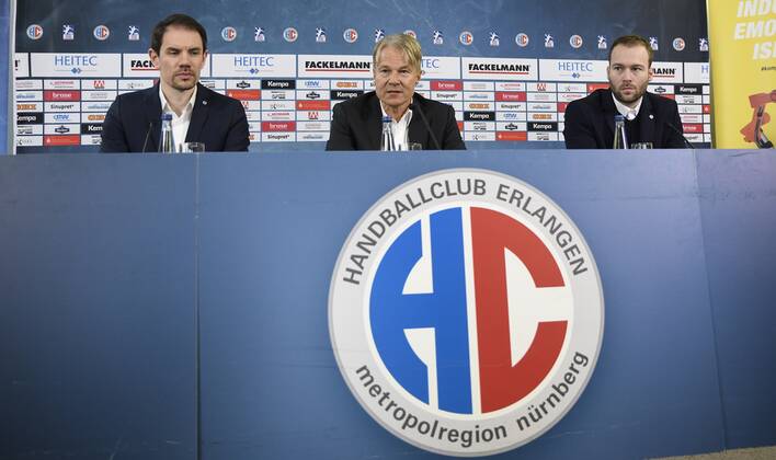 20 11 2019 Handball 1 Bundesliga Season 2019 2020 HC Erlangen HCE Press conference Press event Media event Announcement Michael Haaß as new head coach for the coming season Rene Selke Managing Director HC Erlangen HCE Dr Carsten Bissel Chairman of the Supervisory Board of HC Erlangen Kevin Schmidt Sports Director HC Erlangen HCE