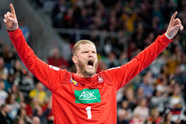 Johannes Bitter Jogi Bitter, Goalkeeper, Germany, 1 , cheers for a goal, cheers, goal celebration, celebrating the goal, goal, celebration, cheers for the goal, optimistic, game scene, highlight, single picture, action, action, 04 01 2020, Mannheim Germany, handball, international, Germany Iceland xozx