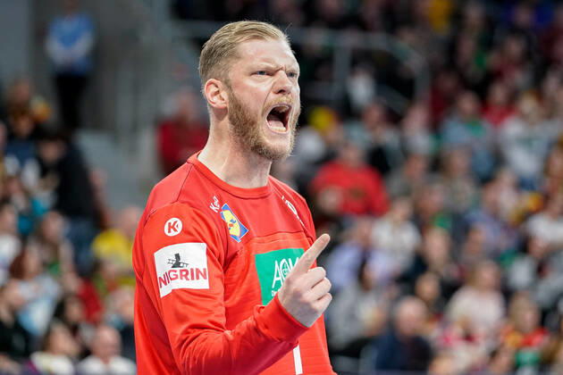 Johannes Bitter Jogi Bitter, Goalkeeper, Germany, 1 , cheers for a goal, cheers, goal celebration, celebrating the goal, goal, celebration, cheers for the goal, optimistic, game scene, highlight, single picture, action, action, 04 01 2020, Mannheim Germany, handball, international, Germany Iceland xozx