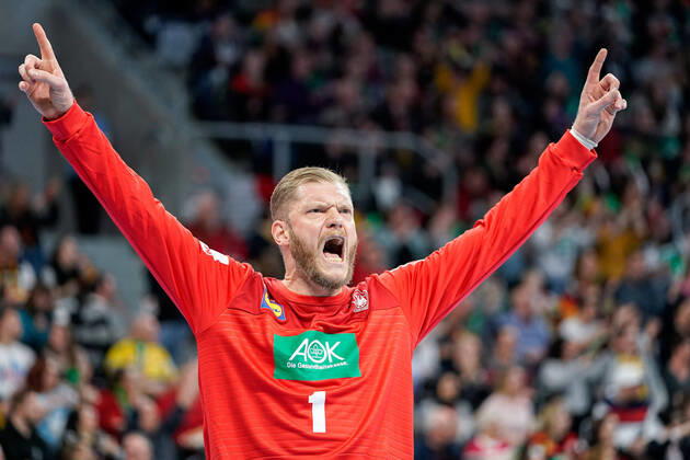 Johannes Bitter Jogi Bitter, Goalkeeper, Germany, 1 , Single frame, Action, Action, Cheers, Cheers, celebration, Joy, confident, optimistic, Game scene, Action, Action, 04 01 2020, Mannheim Germany, Handball, International, Germany Iceland xozx
