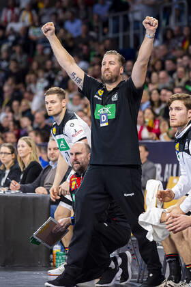 Mannheim, Germany 04 January 2020 Handball International match EM 2020 Germany vs. Iceland Team Manager Oliver Roggisch Germany Jubilation Joy Emotion Mannheim SAP Arena Baden Württemberg Germany