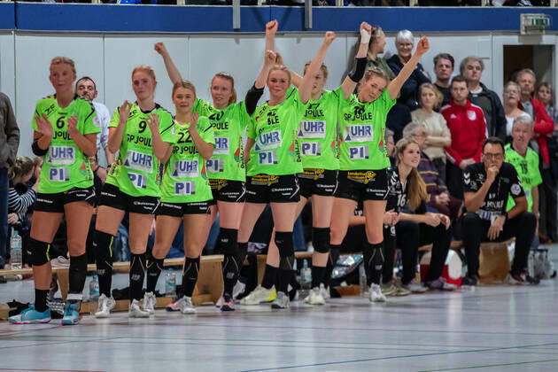 TSV Nord Harrislee vs. Thueringer HC, Handball, DHB Cup, Quarterfinal, 08 01 20 Handewitt cheers Goal cheers for TSV Nord Harrislee Copyright: xBEAUTIFULxSPORTS MarioxM.xKobergx
