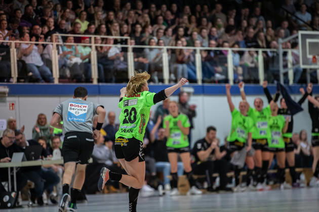 TSV Nord Harrislee vs. Thueringer HC, Handball, DHB Cup, Quarterfinal, 08 01 20 Handewitt cheers Torjubel at Katharina Rahn No 20, TSV Nord Harrislee Copyright: xBEAUTIFULxSPORTS MarioxM.xKobergx