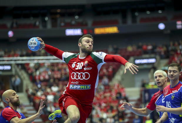 MALMO 20200111 Hungary s Zoltan Szita attacks during the Men s EHF EURO 2020 Handball group E match preliminary round between Hungary and Russia in Malmo Arena Saturday Jan 11, 2020 Photo Andreas Hillergren TT kod 10600 Malmo Sweden x10600x,  Copyright: xAndreasxHillergren TTx HANDBALL HUNGARY-RUSSIA