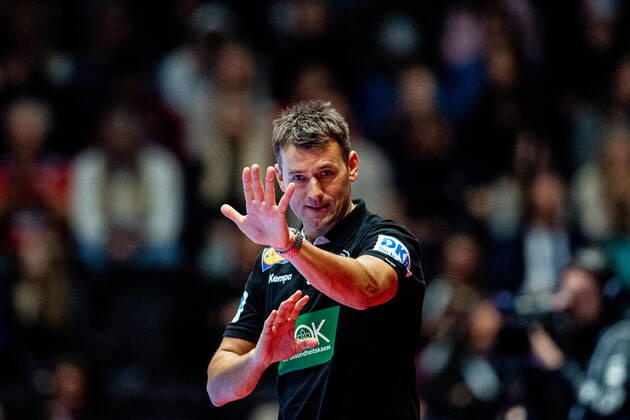 200111 Christian Prokop, head coach of Germany, during the EHF European Handball Championship match between Spain and Germany on January 11, 2020 in Trondheim Photo Vegard Wivestad Grott BILDBYRAN code VG 170462 bbeng handball handball handball handball em 2020 european mens handball championship 2020 em 2020 handballs em 2020 ehf euro 2020 spain spain germany germany germany,  Copyright: VEGARDxWIVESTADxGRoTT BB200111VG049