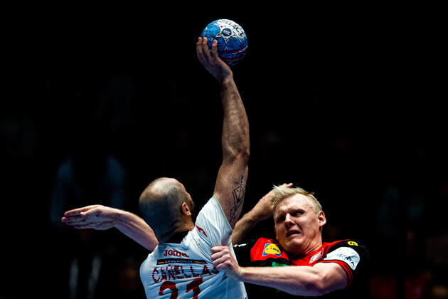 200111 Joan Canellas Reixach of Spain and Patrick Wiencek of Germany during the EHF European Handball Championship match between Spain and Germany on January 11, 2020 in Trondheim Photo Vegard Wivestad Grott BILDBYRAN code VG 170462 bbeng handball handball handball handball in the 2020 European mens handball championship 2020 em 2020 handballs em 2020 ehf euro 2020 spain spain germany germany germany,  Copyright: VEGARDxWIVESTADxGRoTT BB200111VG078