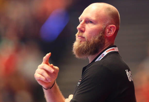 HANDBALL - EHF EURO 2020, AUT vs UKR VIENNA,AUSTRIA,12.JAN.20 - HANDBALL - EHF European Men s Handball Championship 2020, group stage, Austria vs Ukraine. Image shows head coach Ales Pajovic (AUT). GEPAxpictures xChristianxOrt